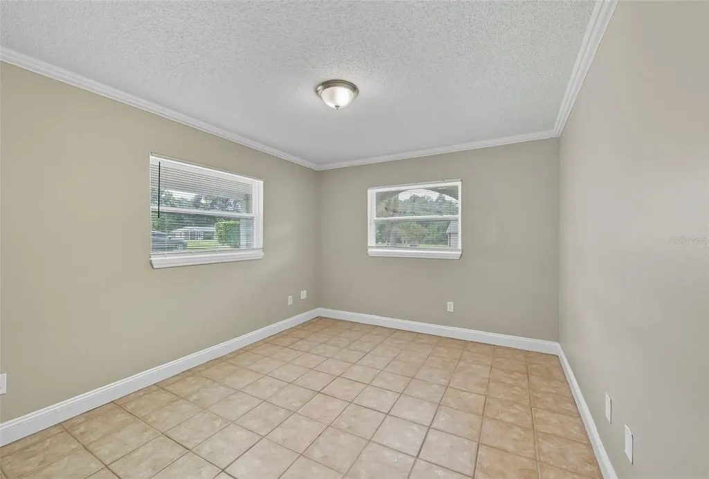 28042 Lois Drive Tavares FL 32778