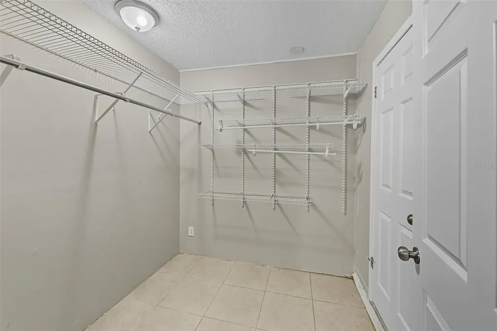 28042 Lois Drive Tavares FL 32778
