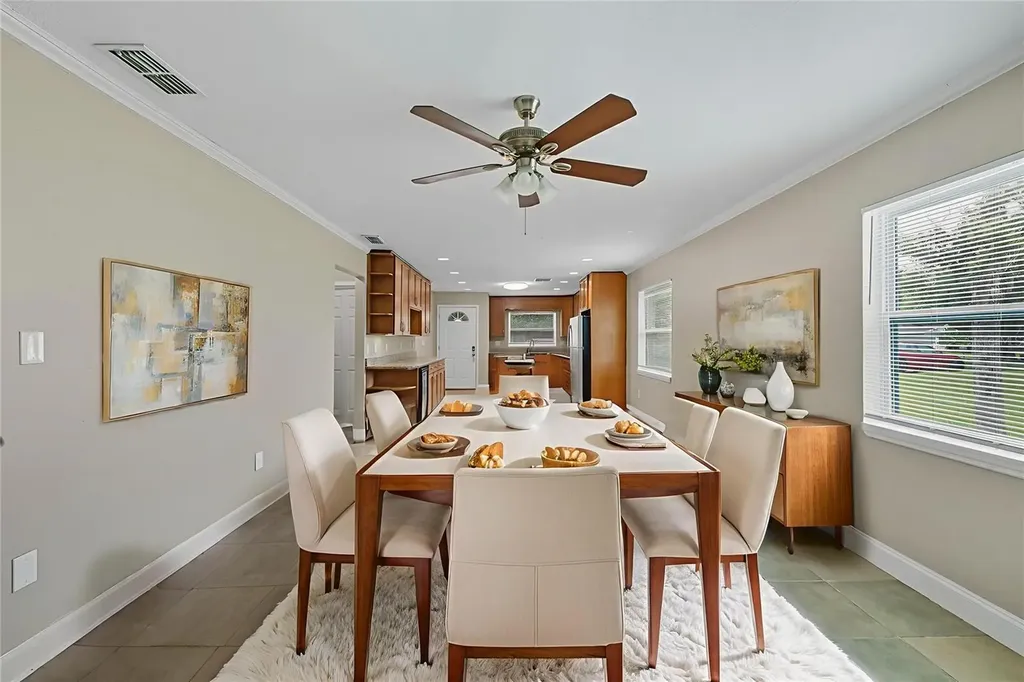 28042 Lois Drive Tavares FL 32778
