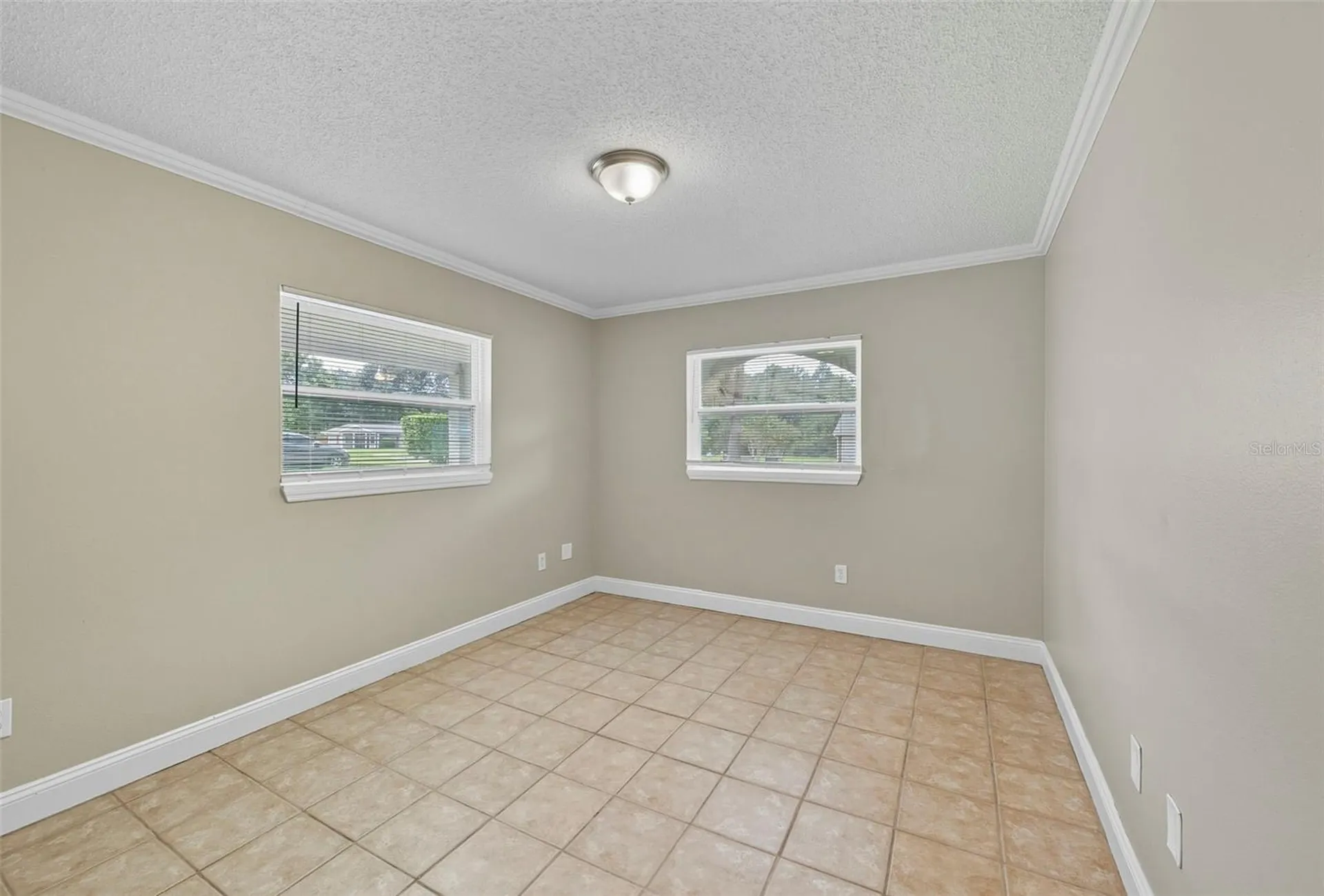 28042 Lois Drive Tavares FL 32778