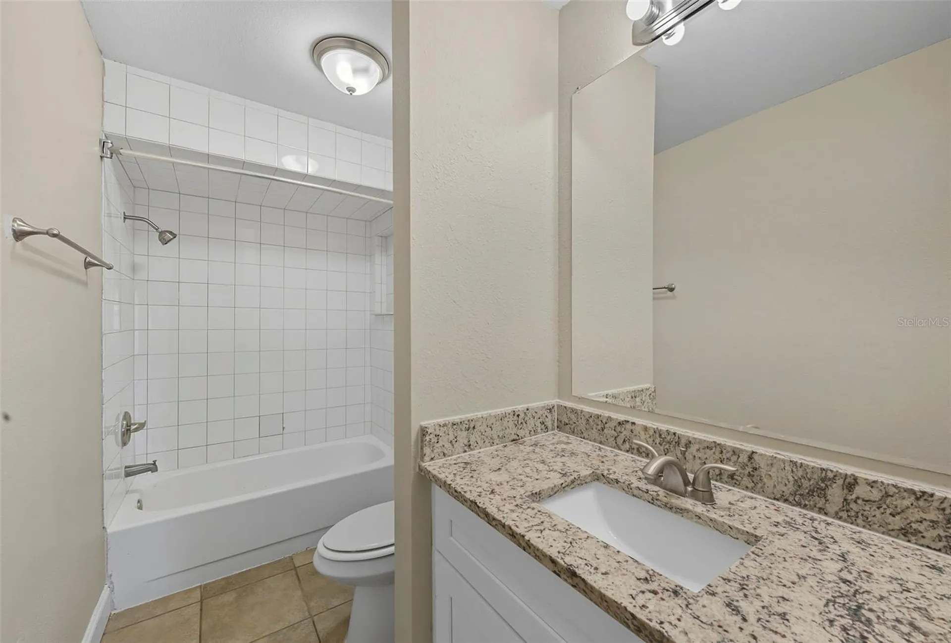 28042 Lois Drive Tavares FL 32778
