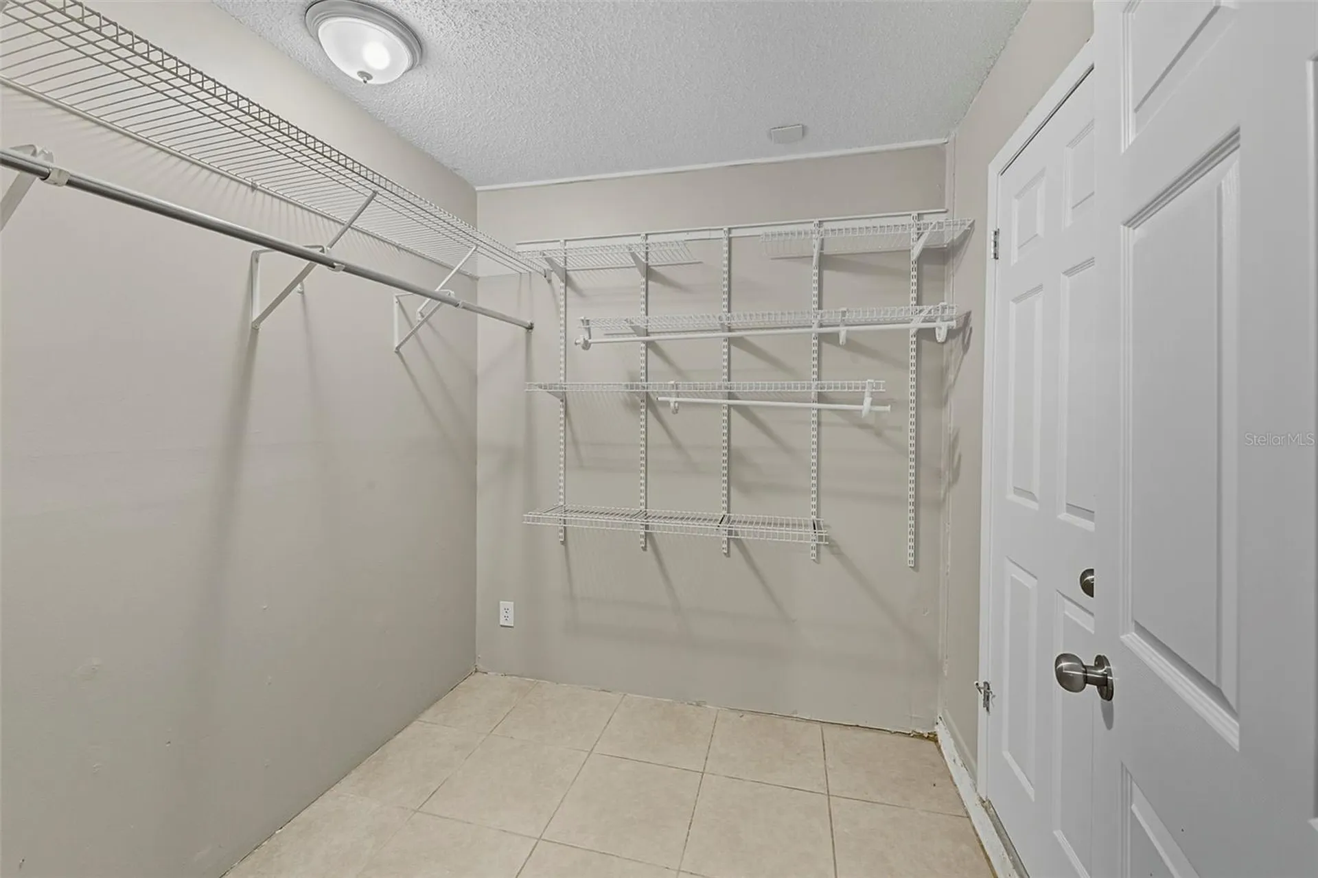 28042 Lois Drive Tavares FL 32778