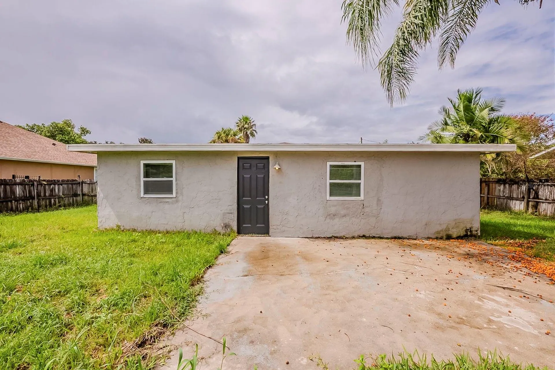 28042 Lois Drive Tavares FL 32778