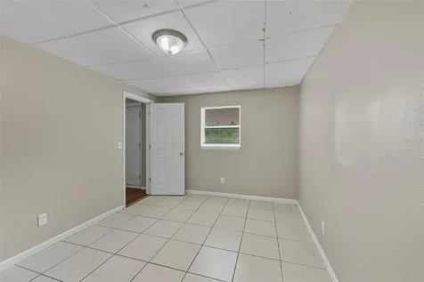 28042 Lois Drive Tavares FL 32778