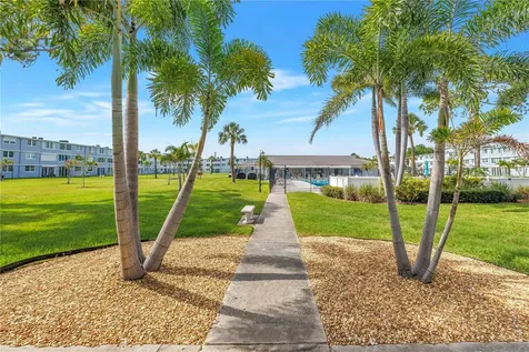4715 Bay Street NE St Petersburg FL 33703