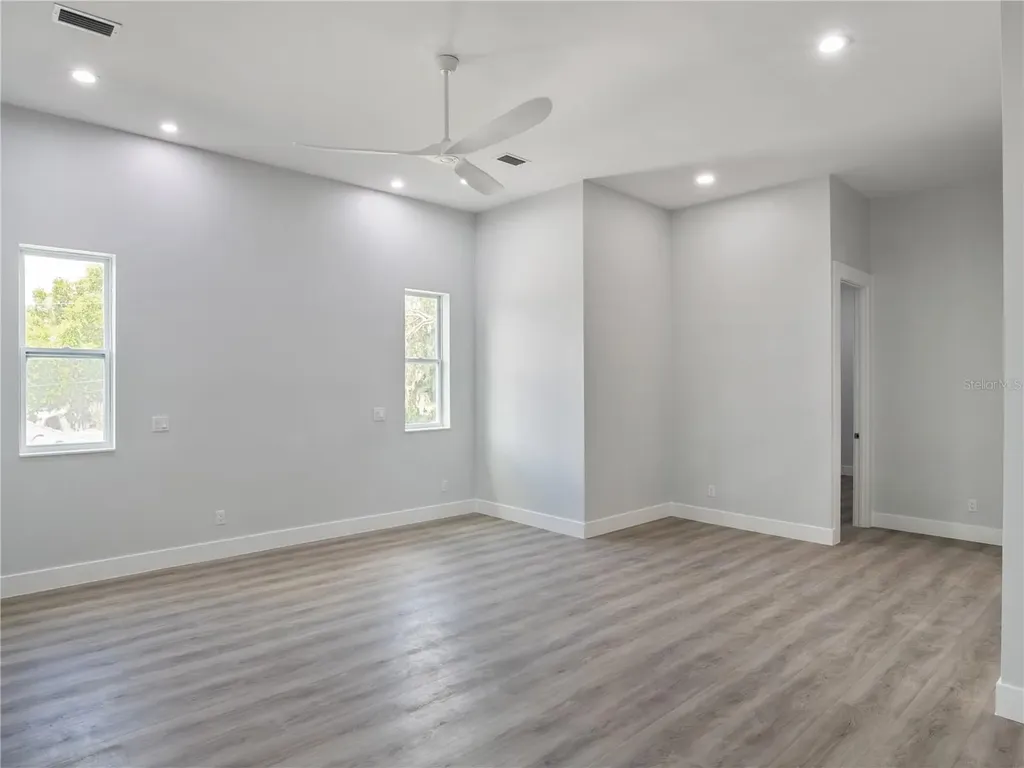 1190 W Lakeshore Drive Clermont FL 34711