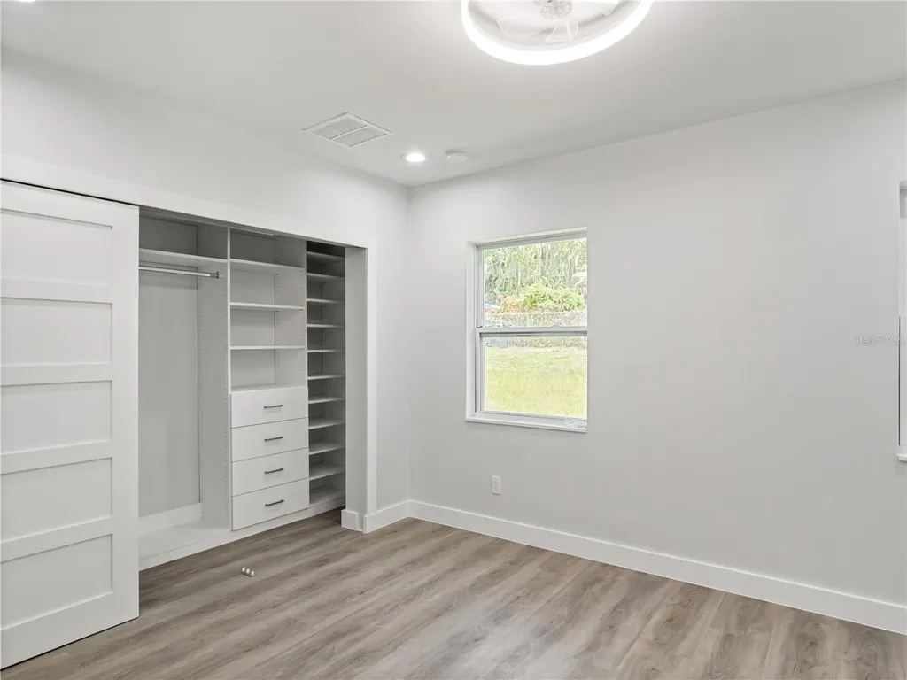 1190 W Lakeshore Drive Clermont FL 34711