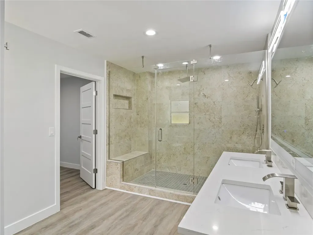 1190 W Lakeshore Drive Clermont FL 34711