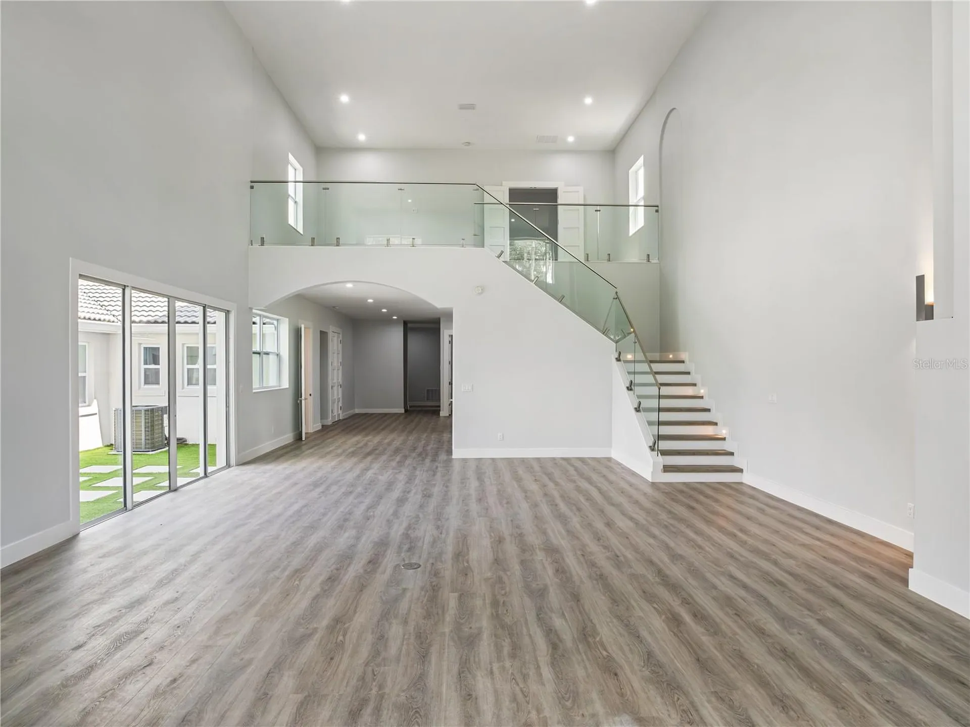 1190 W Lakeshore Drive Clermont FL 34711