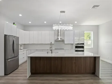 1190 W Lakeshore Drive Clermont FL 34711