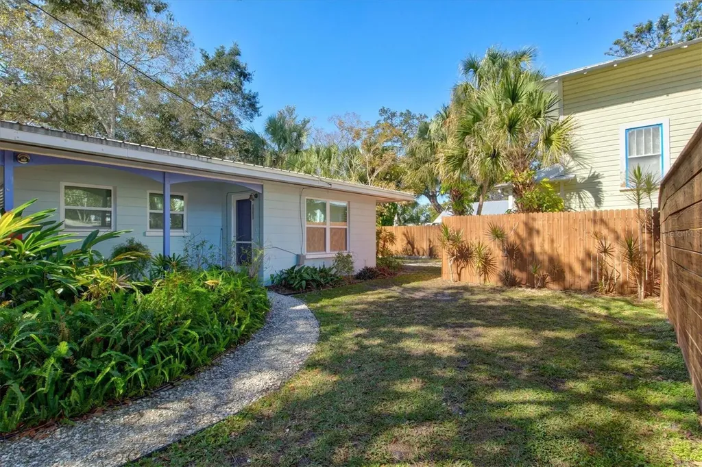 1751 6th Street Sarasota FL 34236