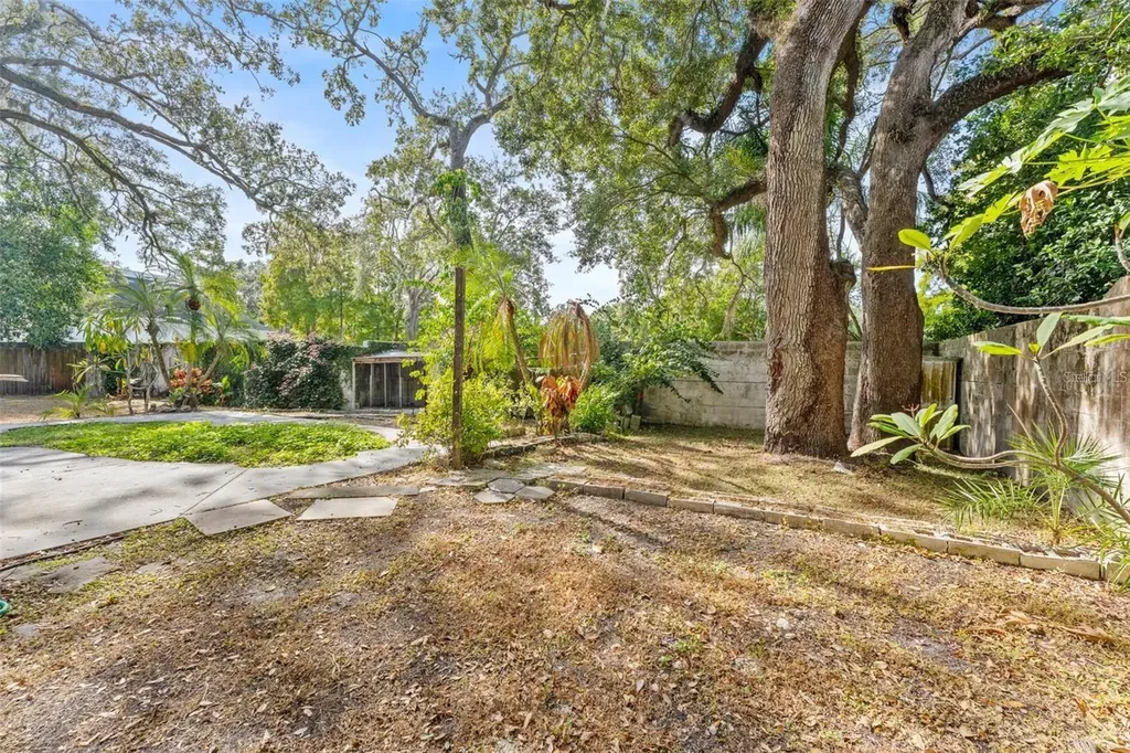 315 Wooten Road Lutz FL 33548