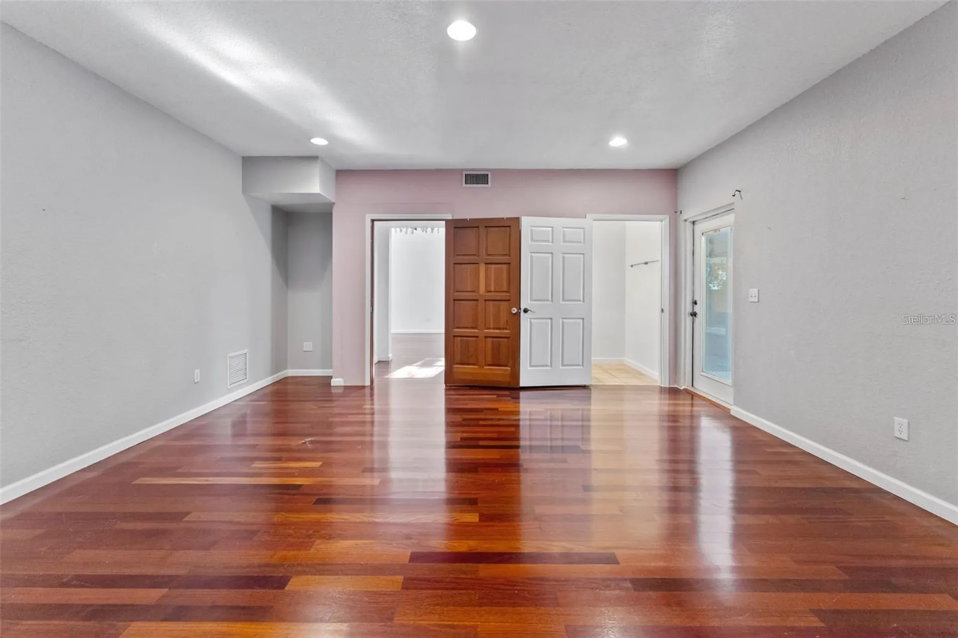 315 Wooten Road Lutz FL 33548
