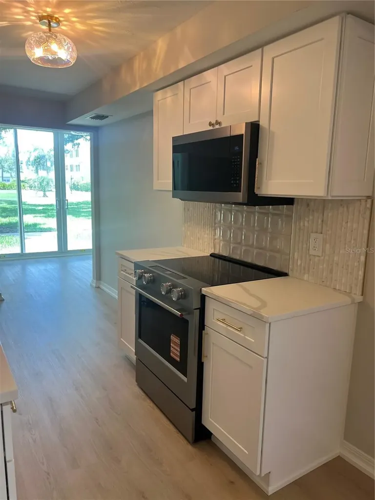 4890 Bay Street NE St Petersburg FL 33703