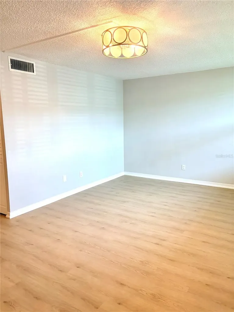 4890 Bay Street NE St Petersburg FL 33703