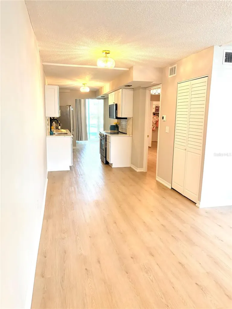 4890 Bay Street NE St Petersburg FL 33703