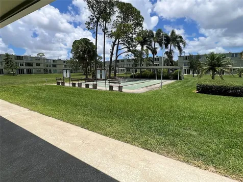 4890 Bay Street NE St Petersburg FL 33703