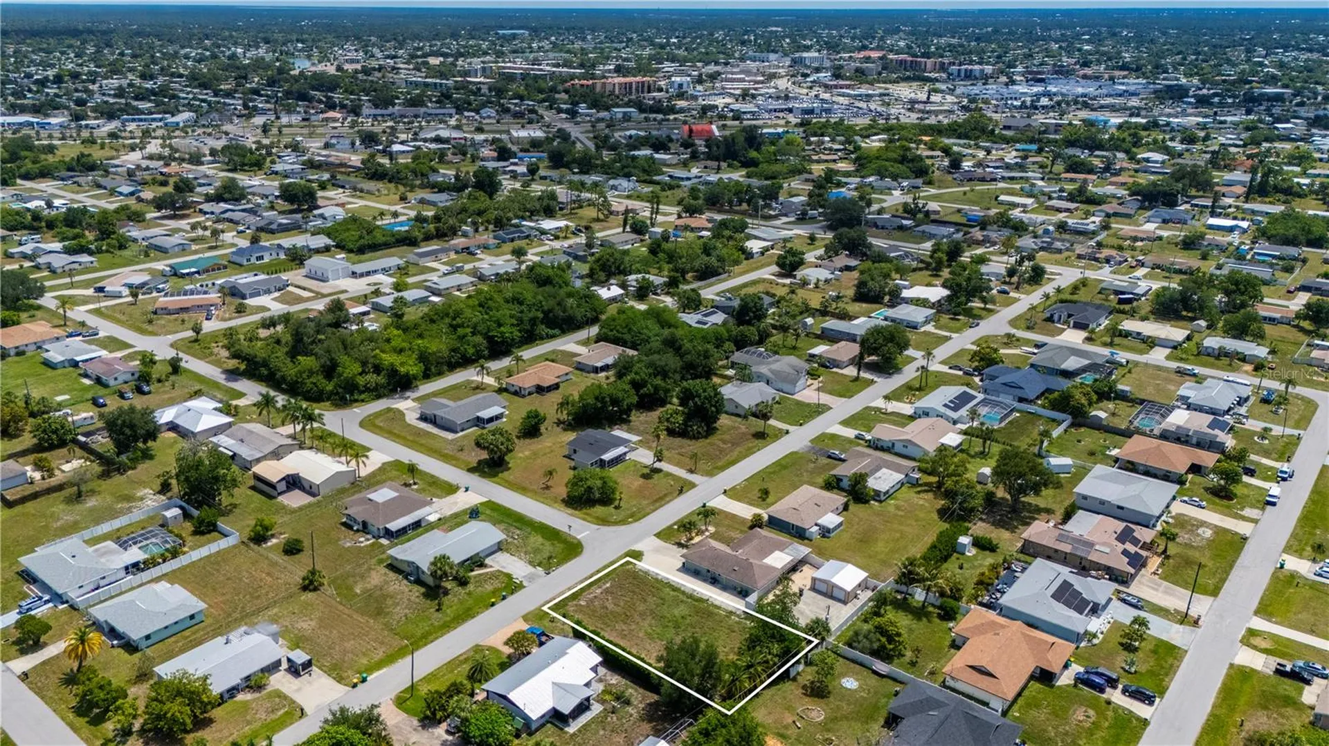 209 Cypress Avenue NW Port Charlotte FL 33952