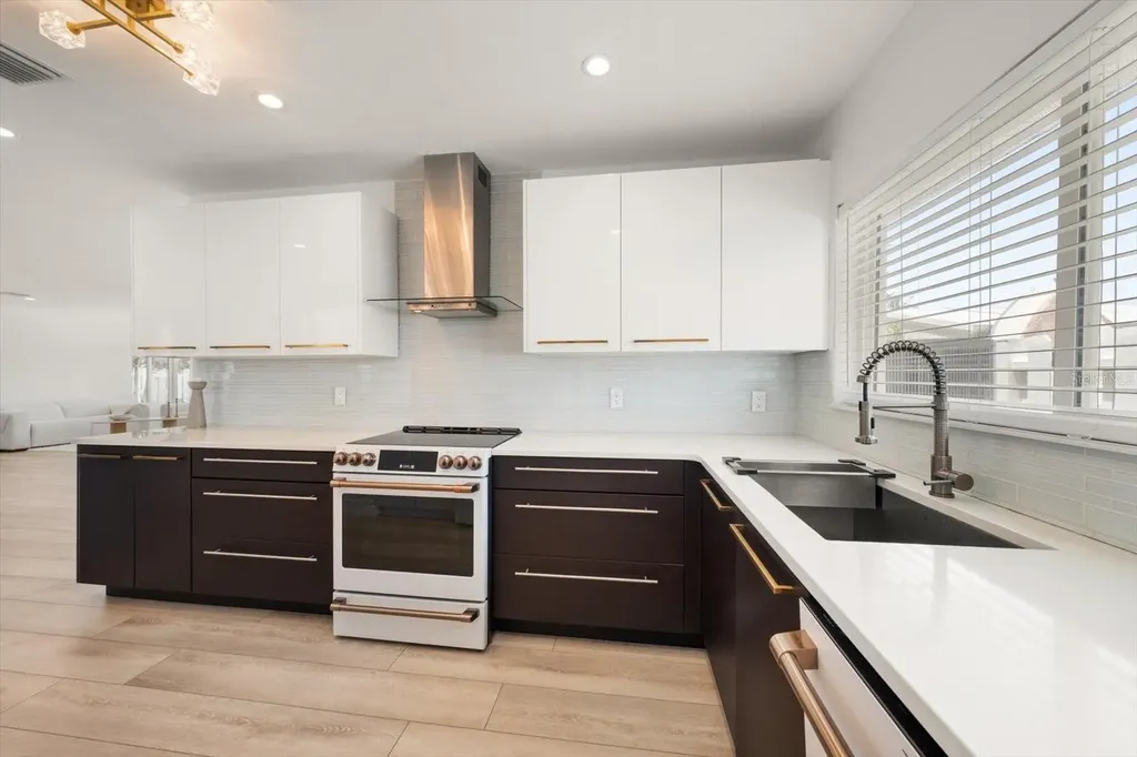1854 Venetian Point Drive Clearwater FL 33755
