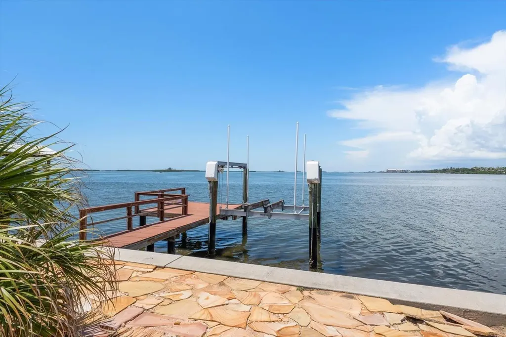 1854 Venetian Point Drive Clearwater FL 33755