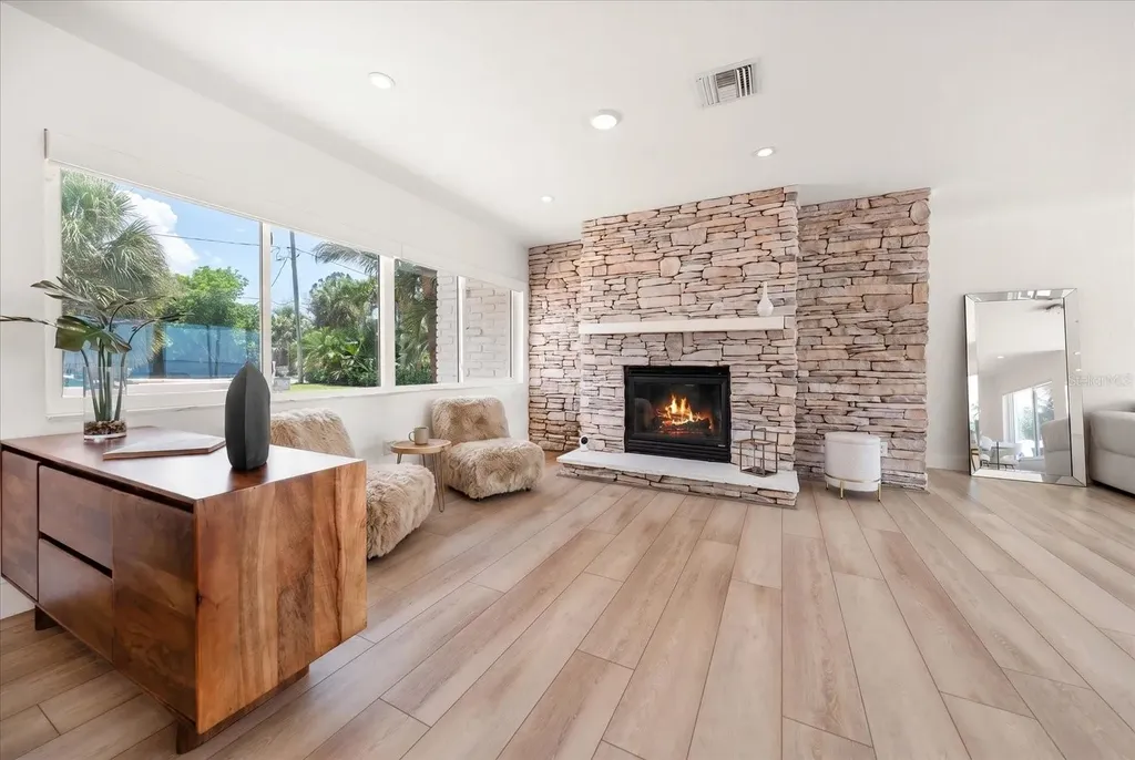 1854 Venetian Point Drive Clearwater FL 33755