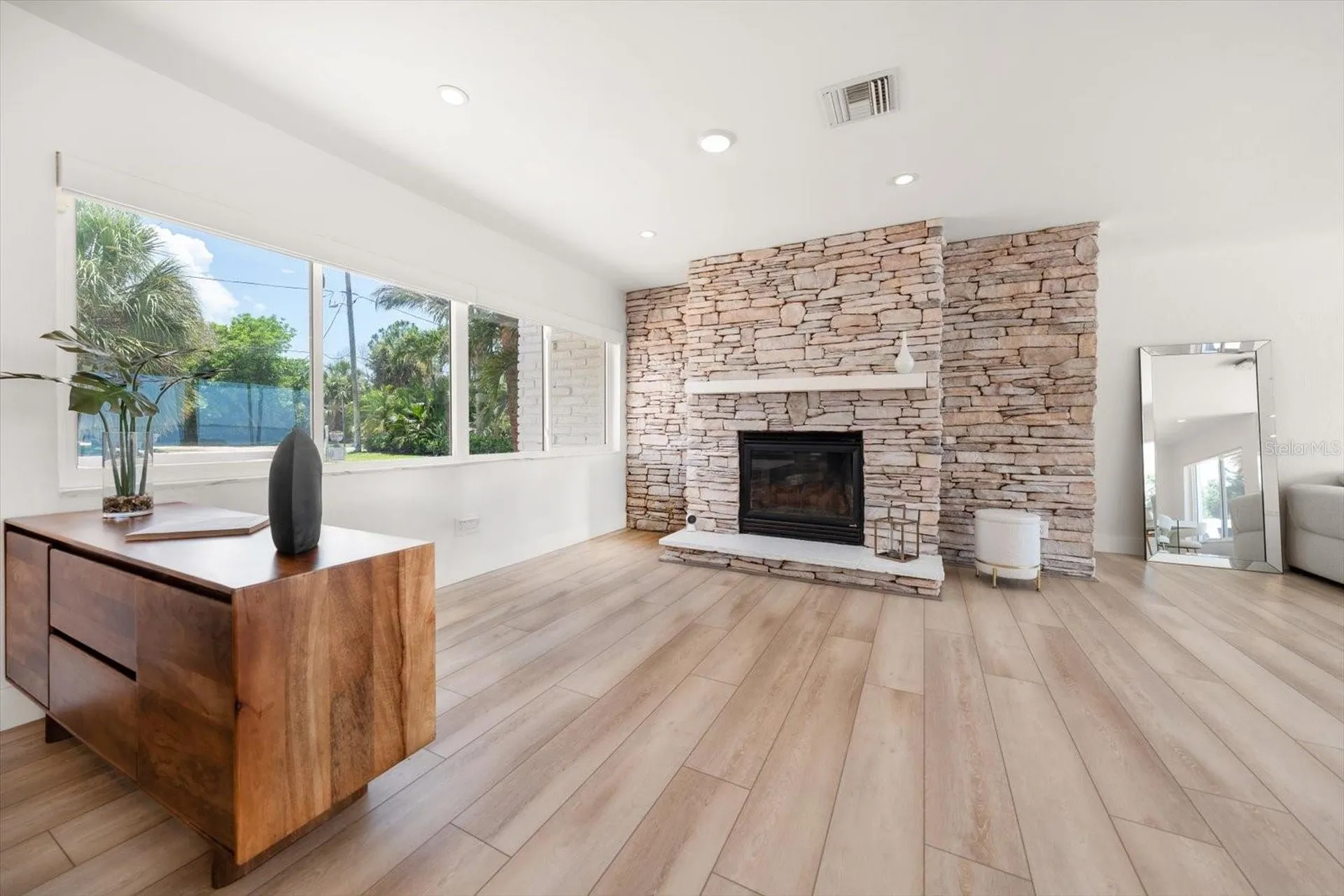 1854 Venetian Point Drive Clearwater FL 33755