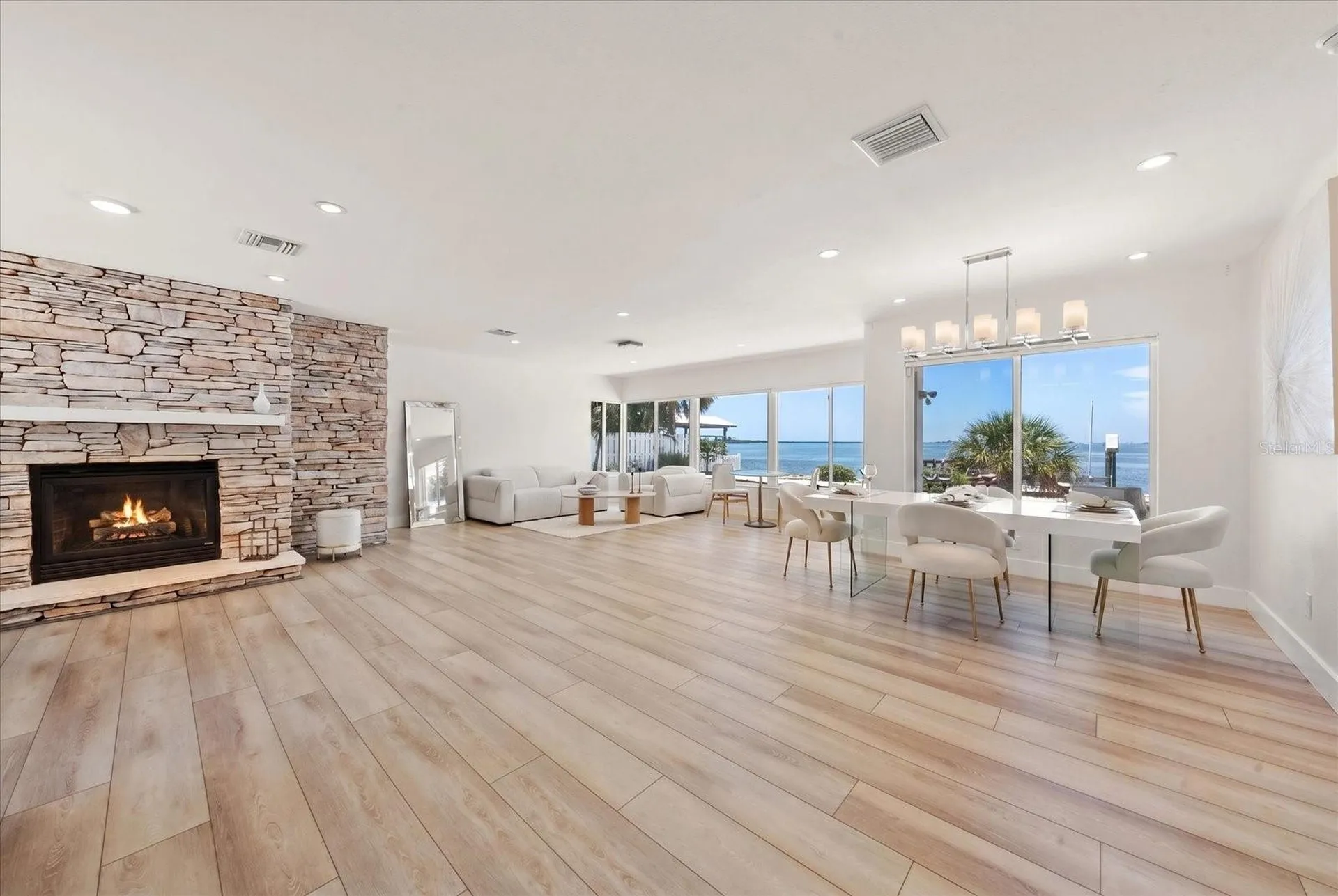 1854 Venetian Point Drive Clearwater FL 33755