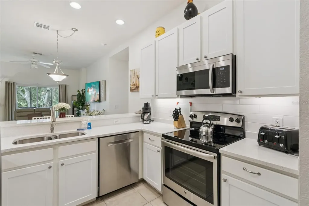 207 Lucaya Loop Davenport FL 33897