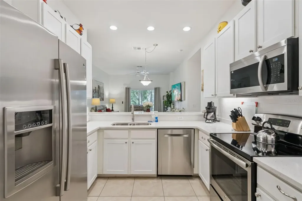 207 Lucaya Loop Davenport FL 33897