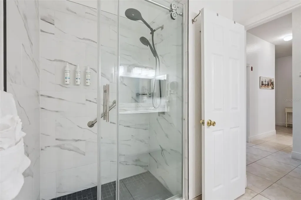 207 Lucaya Loop Davenport FL 33897