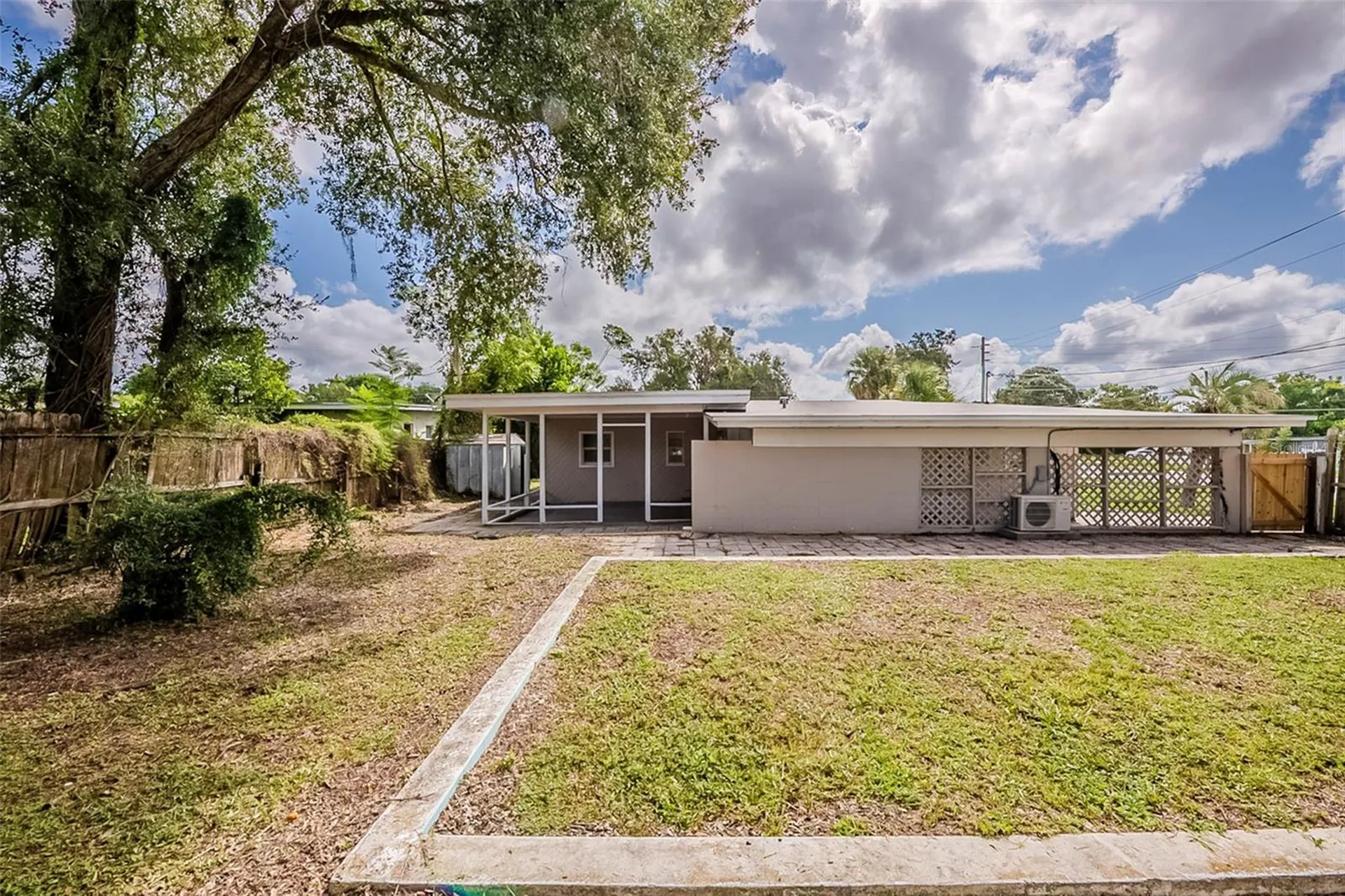 1000 Emeralda Road Orlando FL 32808