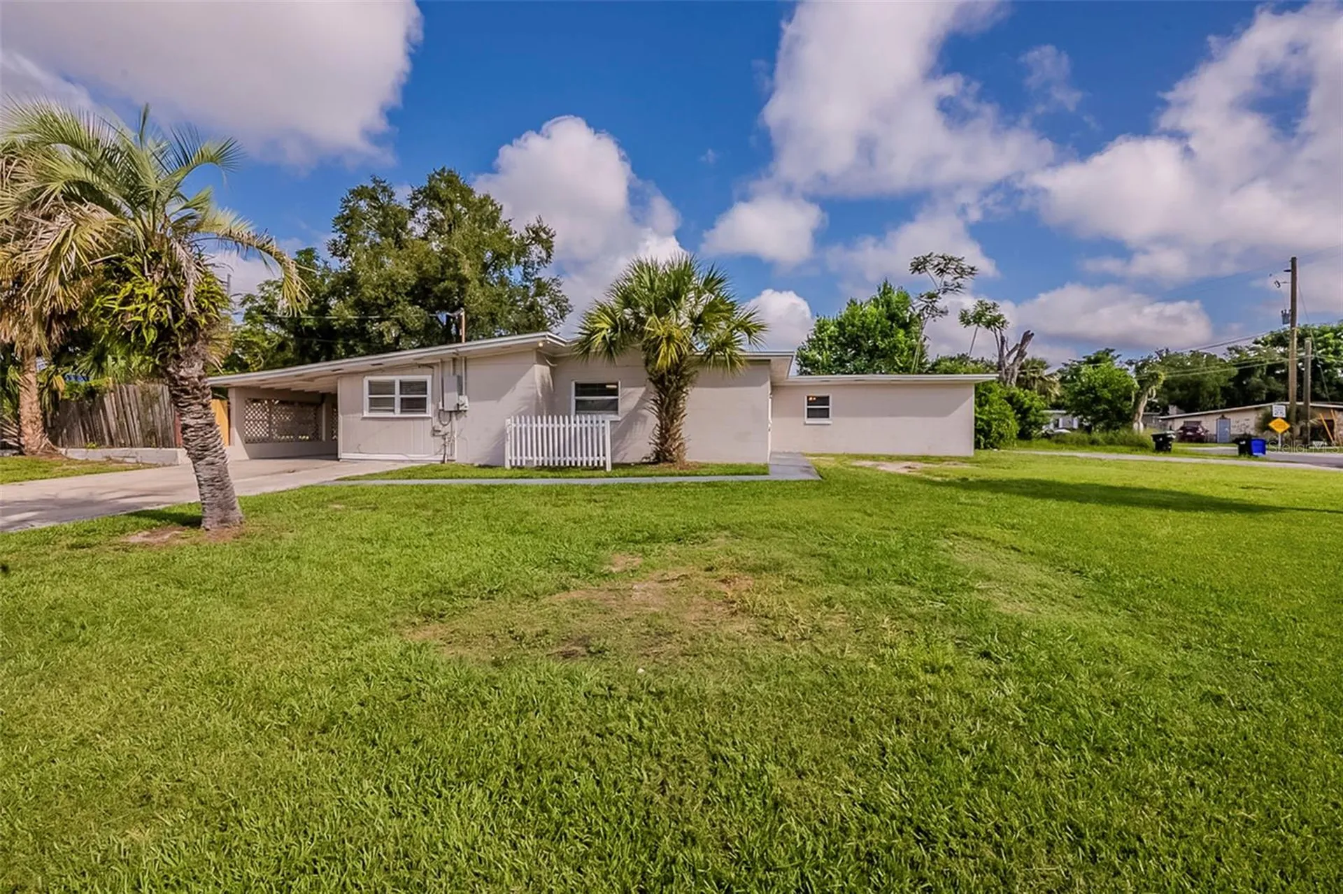 1000 Emeralda Road Orlando FL 32808