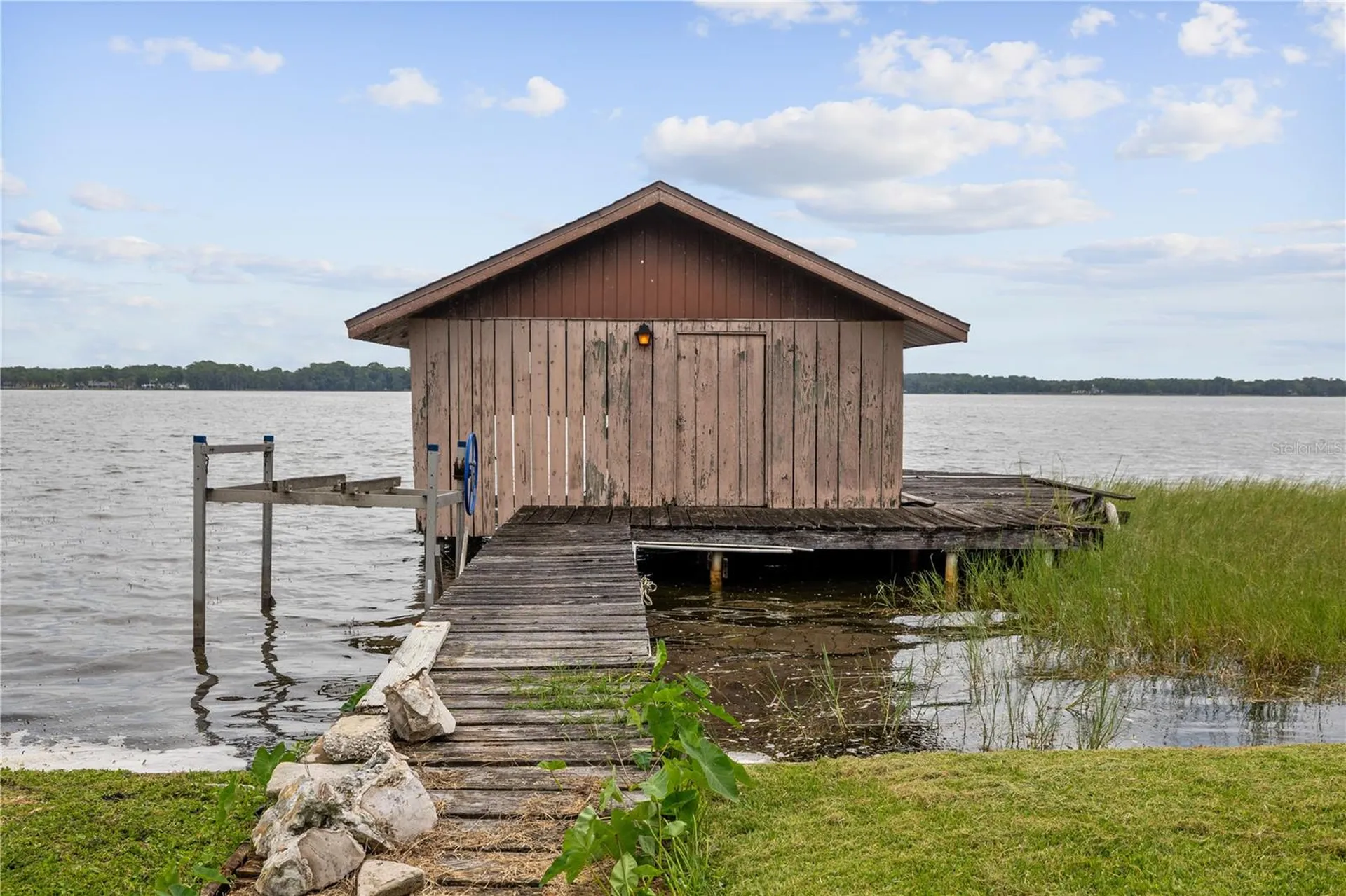 285 Lakeview Drive Tarpon Springs FL 34689
