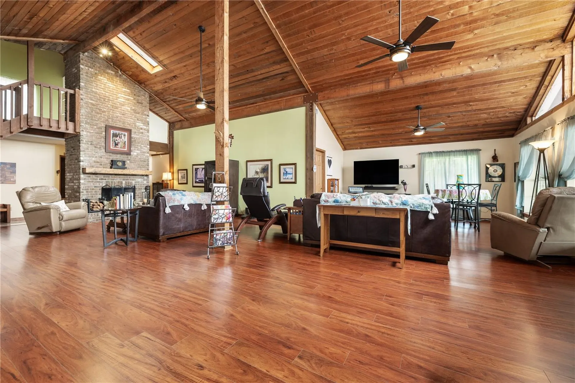 285 Lakeview Drive Tarpon Springs FL 34689
