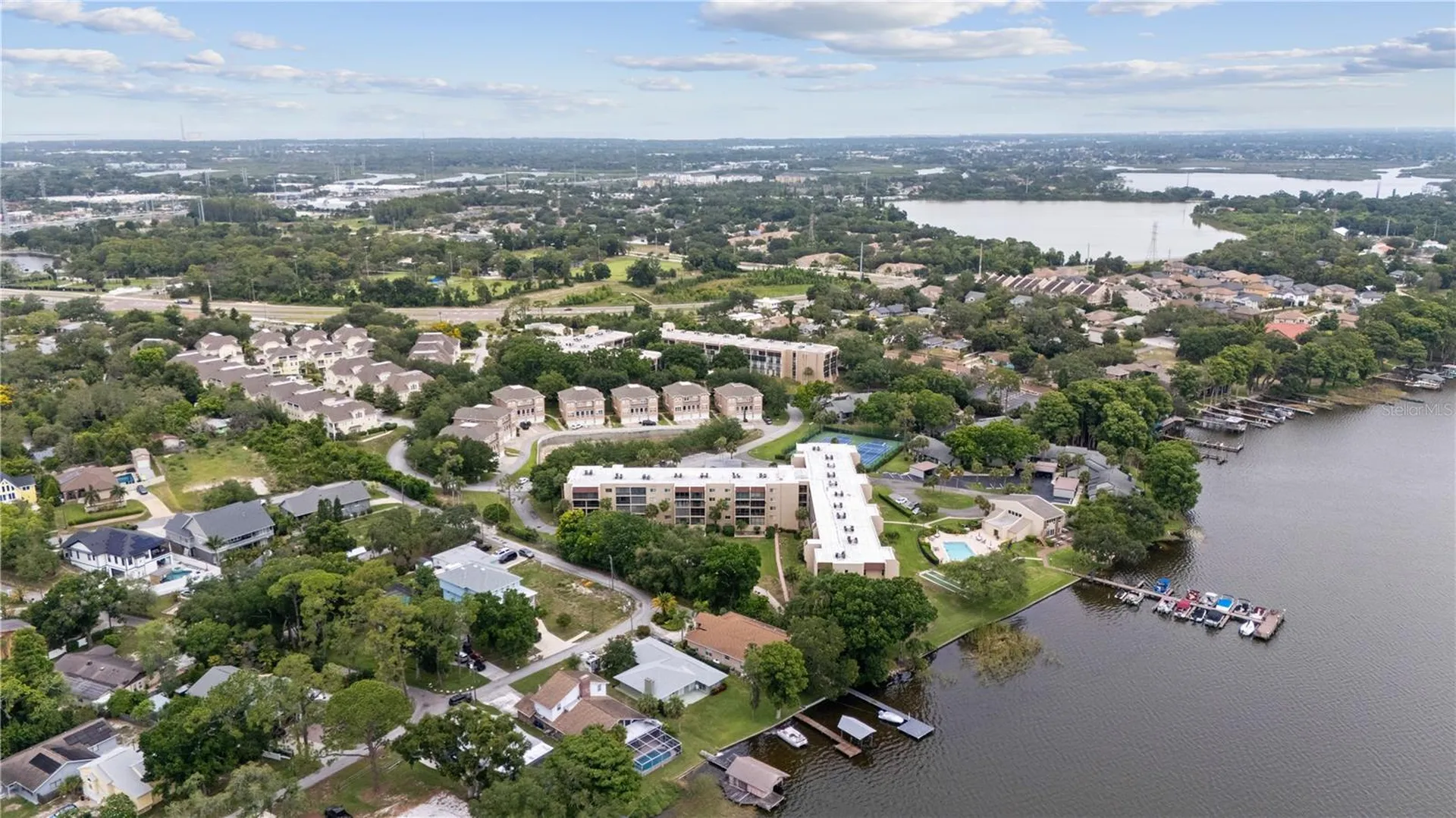 285 Lakeview Drive Tarpon Springs FL 34689