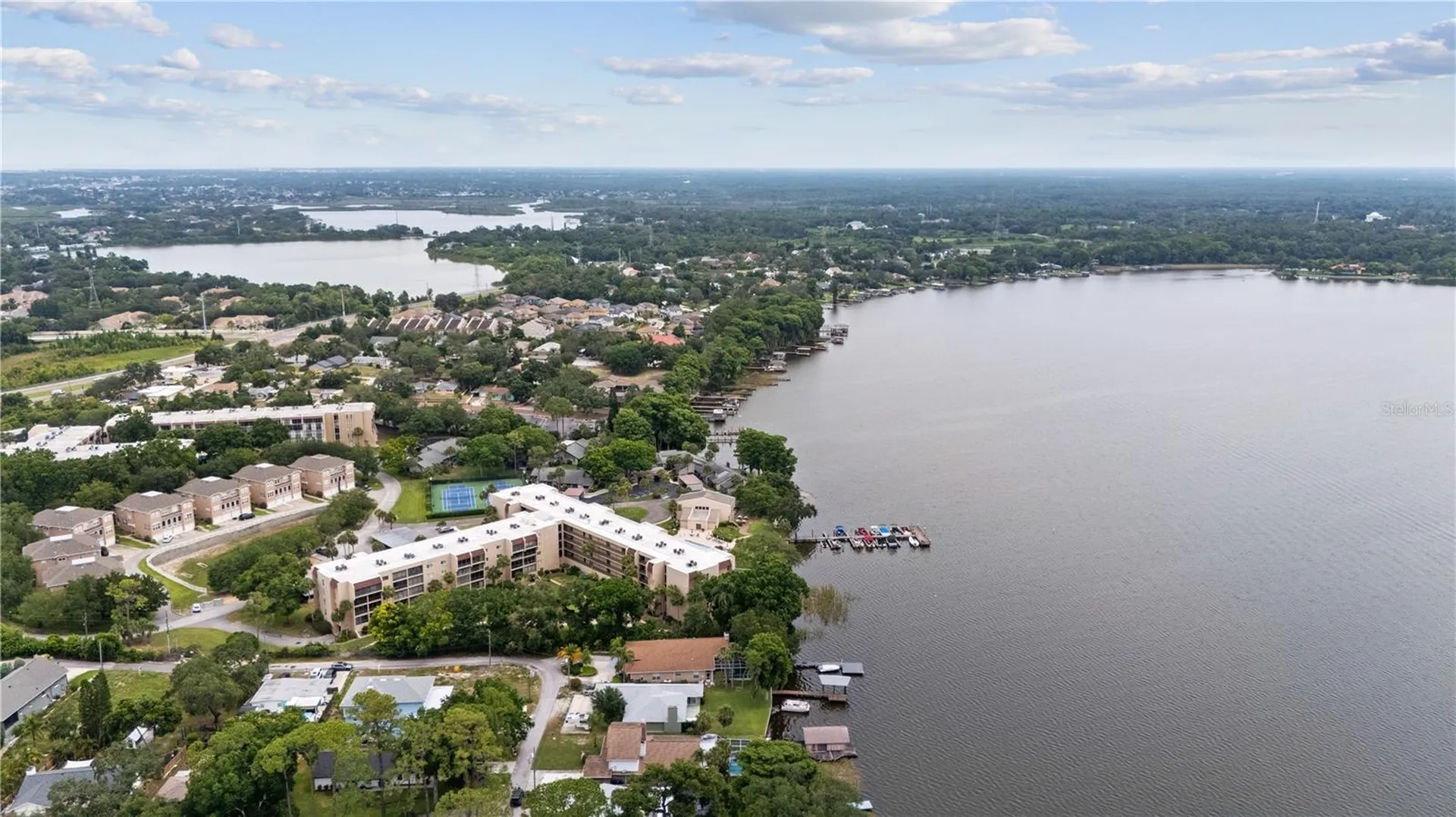 285 Lakeview Drive Tarpon Springs FL 34689