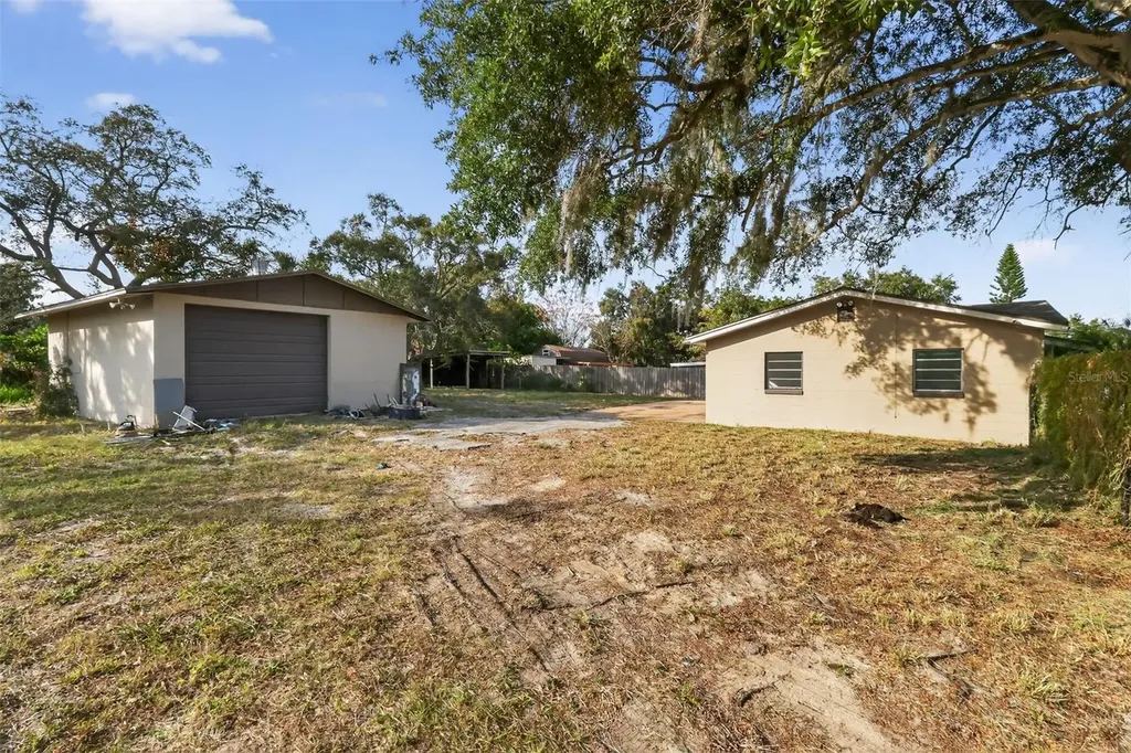 22 S Observatory Drive Orlando FL 32835