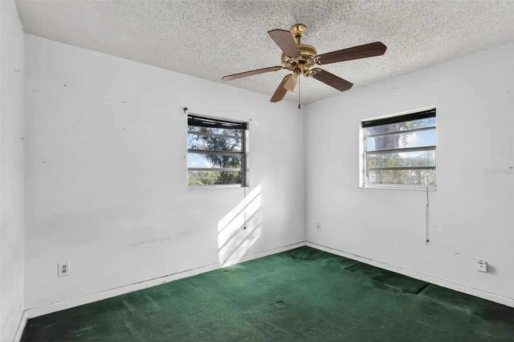 22 S Observatory Drive Orlando FL 32835