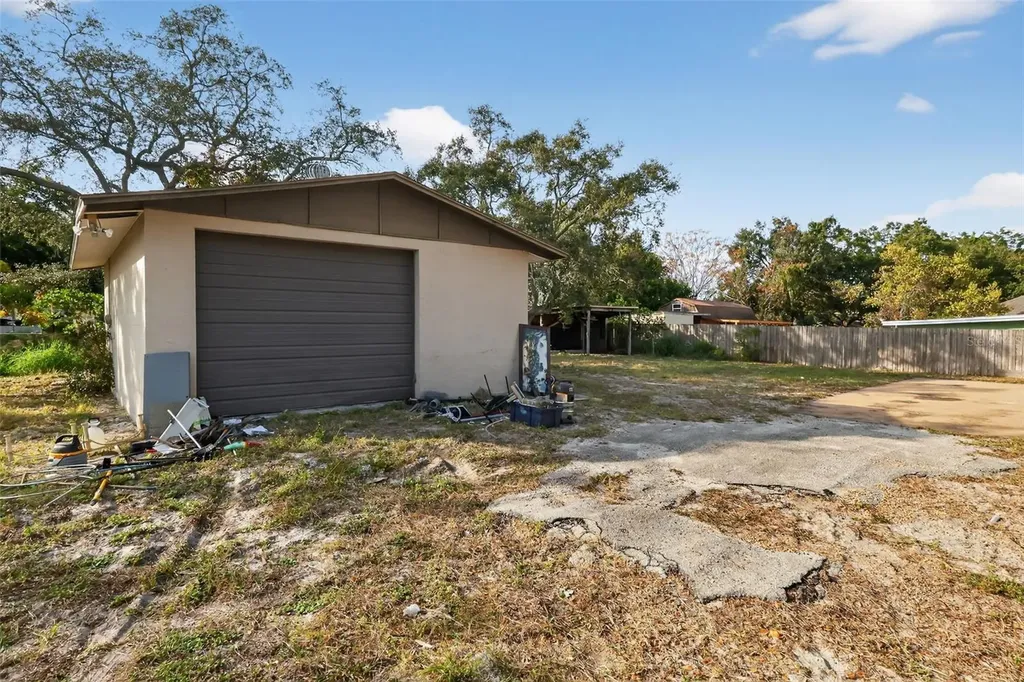 22 S Observatory Drive Orlando FL 32835