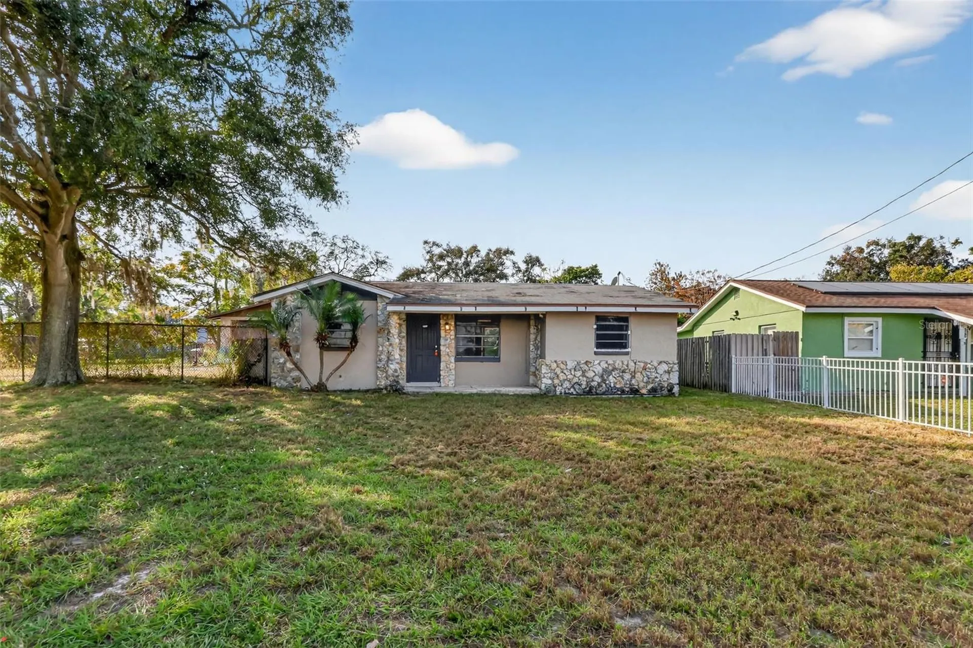 22 S Observatory Drive Orlando FL 32835