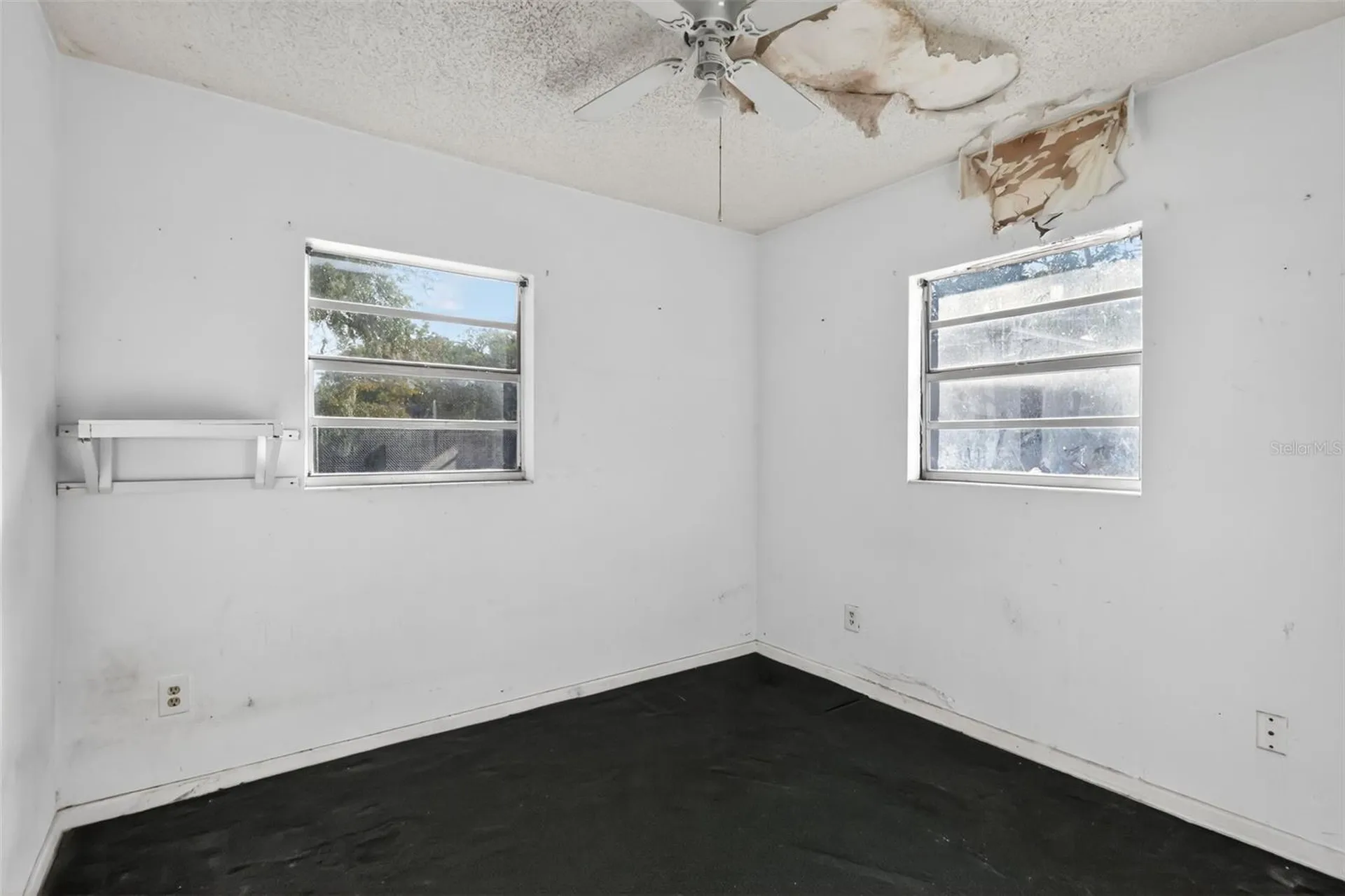 22 S Observatory Drive Orlando FL 32835