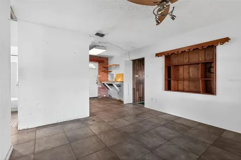 22 S Observatory Drive Orlando FL 32835