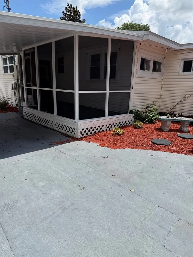 331 Kerneywood Street Lakeland FL 33803