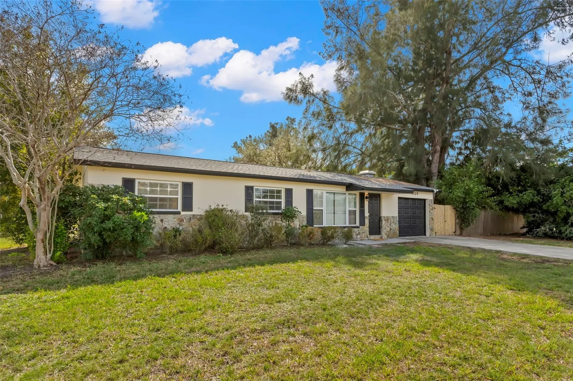 1524 Arizona Avenue St Petersburg FL 33703