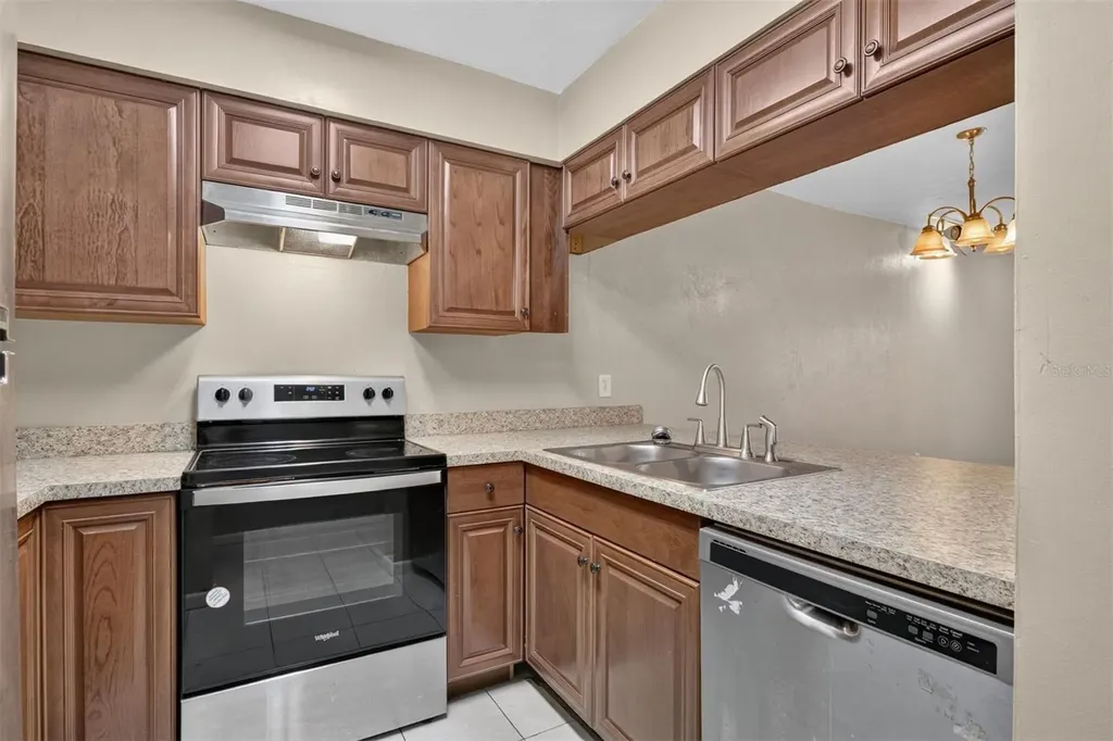 2735 SW 35th Place Gainesville FL 32608