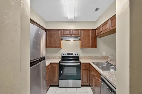 2735 SW 35th Place Gainesville FL 32608