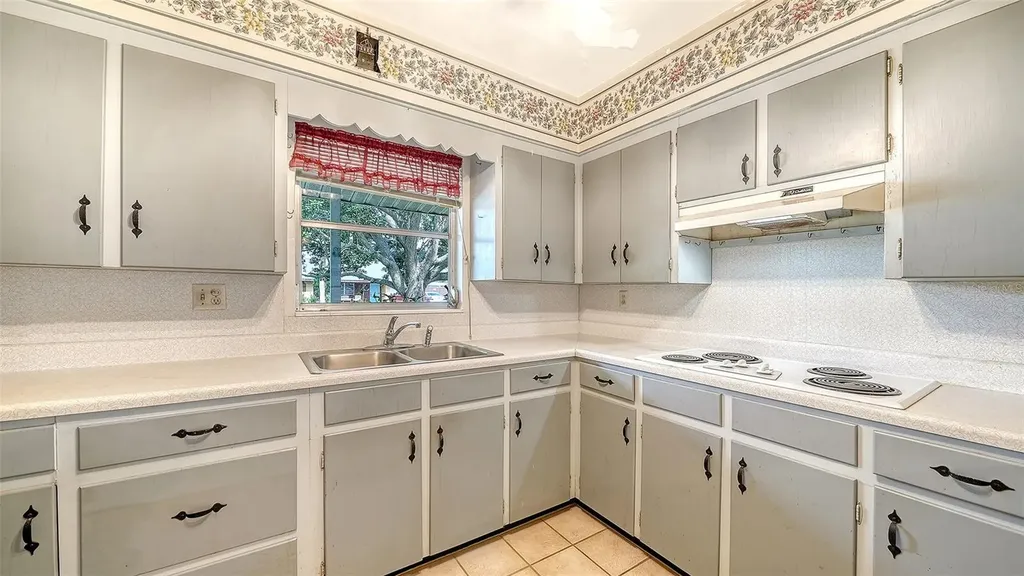 5938 Murdock Avenue Sarasota FL 34231