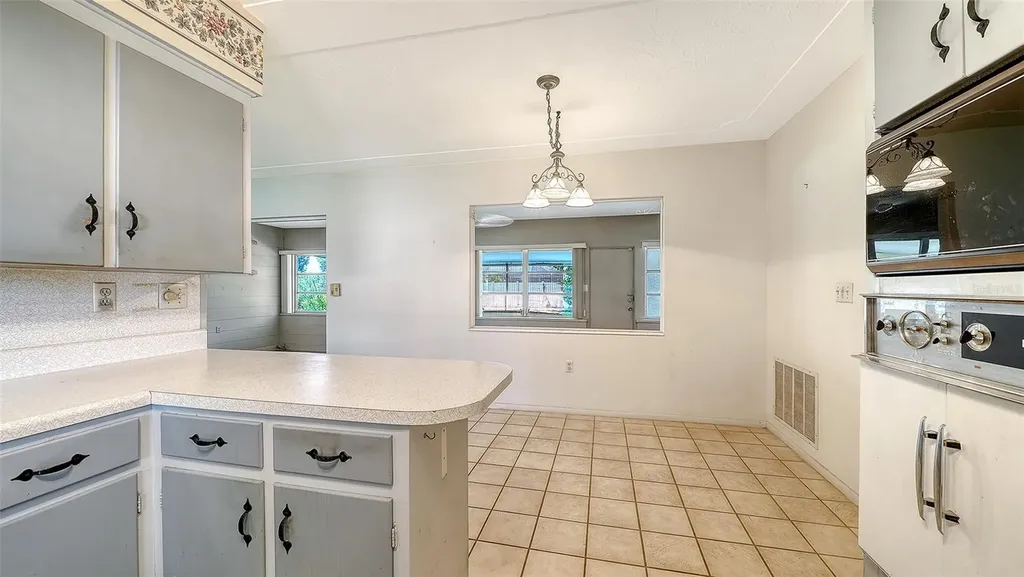 5938 Murdock Avenue Sarasota FL 34231