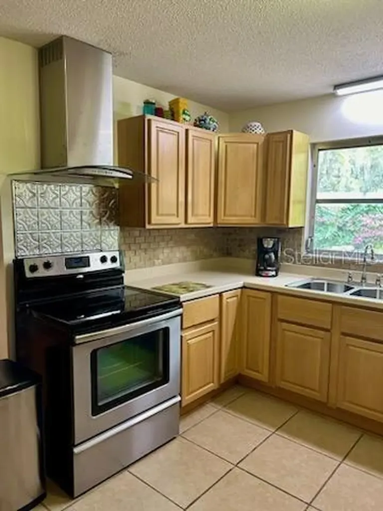 8136 NW 5th Court Gainesville FL 32607