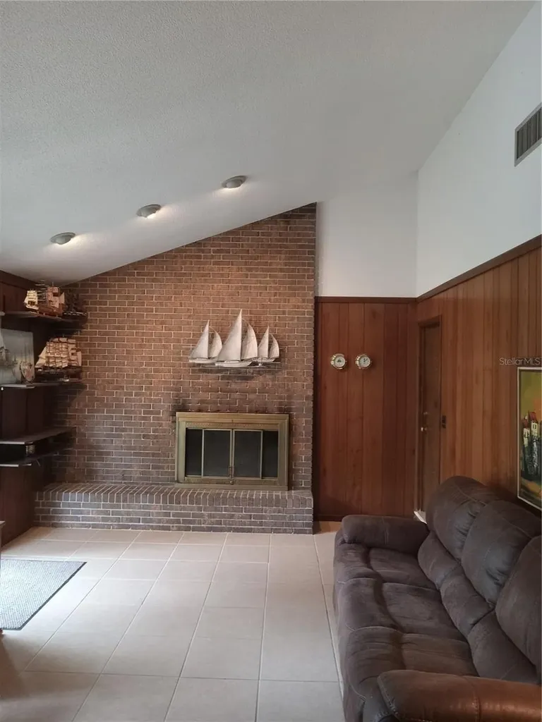8136 NW 5th Court Gainesville FL 32607